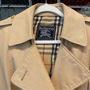 Burberry Tan Plaid Liner with Navy Care Tag